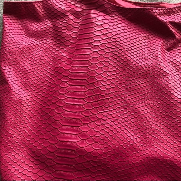 Neiman Marcus Pink Shoulder Bag - Picture 9 of 10